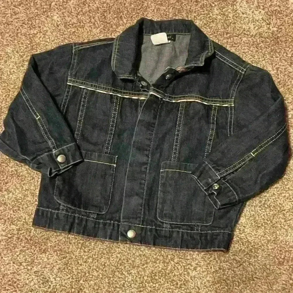 Burberry kids Jean jacket. Missing snap on left sleeve. Size 3. - Picture 1 of 12